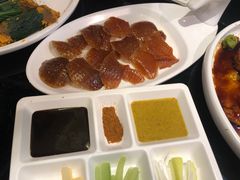 -皇城根·烤鸭·鱼头·家常菜(欧亚大观乐活城店)