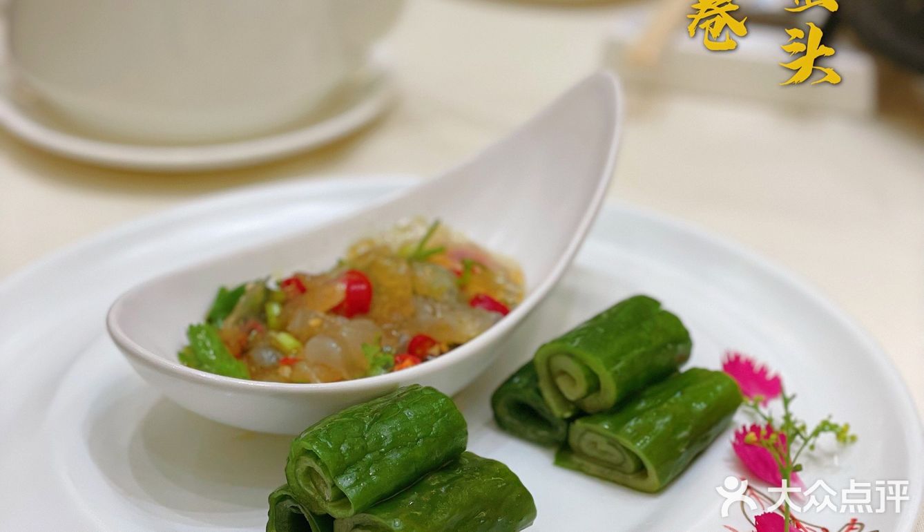 二沙岛美食地标～国家级五钻酒家，坐拥一线江景。
