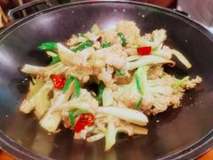 有机花菜炒肉-湘里乡亲甲王二老店