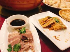 腐皮塞肉-旭龙鱼头王(航华店)