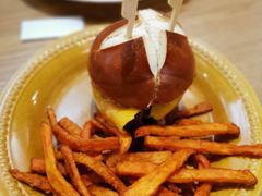 -HELLO 27 意面·沙拉·帕尼尼