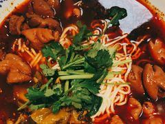 红烧肥肠面-遇见小面(白云机场T2安检外店)