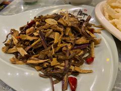 -小厨子私房菜·云南美食店