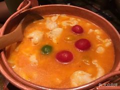 -云海肴·汽锅鸡·云南菜(天山百盛优客店)