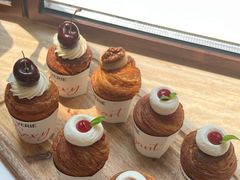 -VERIE BAKEHOUSE