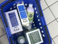 -沃尔玛(前山店)