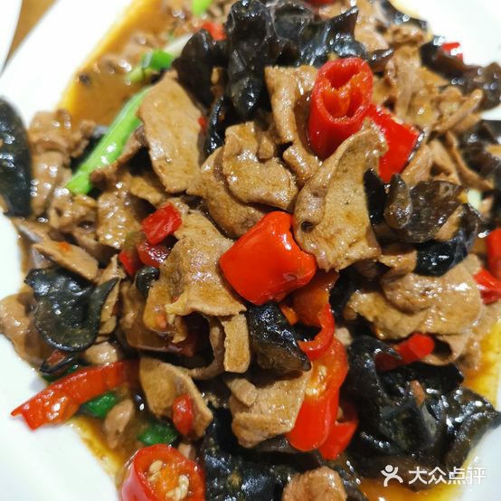 老熟人湘菜馆(淄博路店)