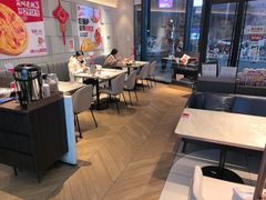 -必胜客(尹山湖歌林公园店)