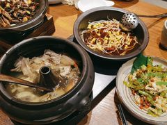 -云海肴·汽锅鸡·云南菜(天山百盛优客店)