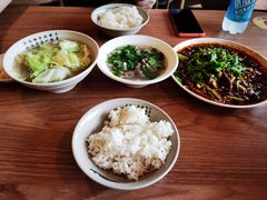 -杨三孃跷脚牛肉(中粮鸿云悦街店)