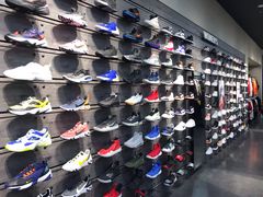 -ABC MART(心斎橋店)