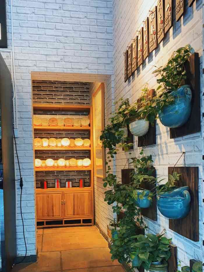 板札茶坊-"叶榆路边的小茶铺,6月份来的时候偶然遇到.