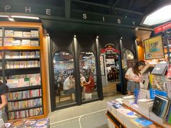 -西西弗书店&矢量咖啡(凯德晶萃广场店)