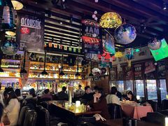 -鲨鱼美式餐厅酒吧Sharky