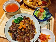 -POKEE VIA&Brunch·维娅(重庆来福士店)