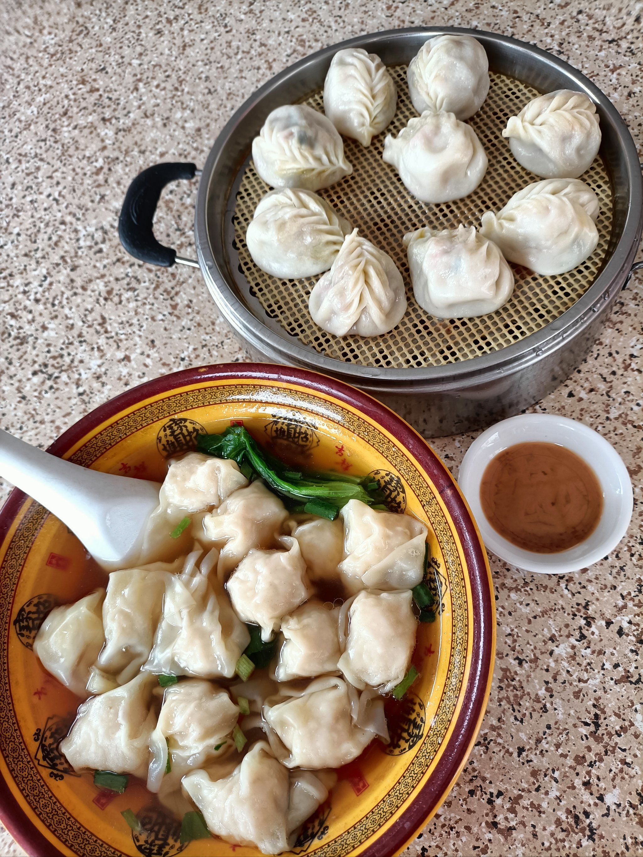 沙县小吃的蒸饺和云吞