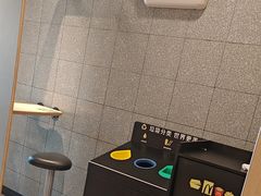 -麦当劳(轻轨曹杨路店)