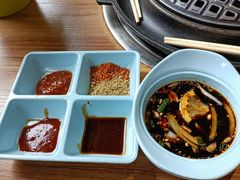 小料-小米烤肉-泥炉炭烤(常营店)