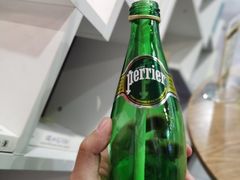巴黎水-咪咕咖啡(北京西单店)