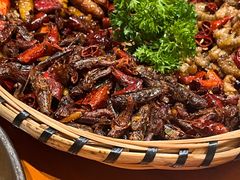 -老滇山寨•云南特色菜•地方菜•民族风情歌舞表演(金碧店)