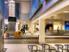 -班达拉奈克国际机场