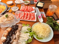 -佬土鹅肠火锅(解放路店)