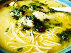 黄鱼煨面-新南华大酒店(长寿店)
