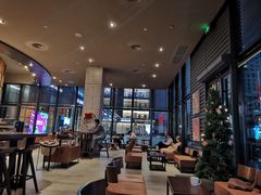 大堂-星巴克臻选(惠州华贸天地1楼店)