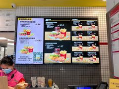 -麦当劳(深圳北站B2检票口楼上)