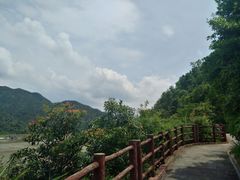 -羚羊峡古栈道森林公园