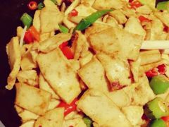 干锅千叶豆腐-阿三鱼头泡饼·家常菜