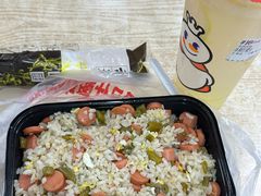-老头爱马仕酸豇豆炒饭(丰富路店)