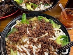-丽虹云南过桥米线(兴工街店)