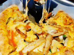 蘑菇烤鸡薄底披萨-West10 西拾·西餐厅·创意菜(未来科技城店)