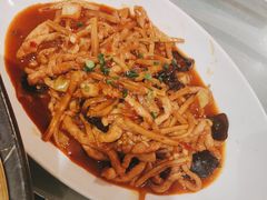 -辛香味烧鱼馆·非遗技艺·排骨红烧肉(光谷医药园店)