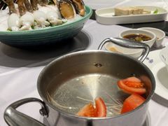 -红鼎豆捞·非遗鲍皇汤火锅(宝丰路店)