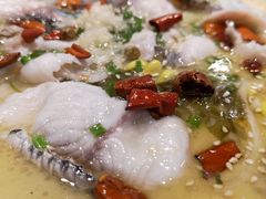 酸菜鱼片-老苏州芳和园茶酒楼  传统苏帮菜(观前店)