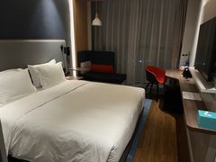 -珠海拱北口岸智选假日酒店