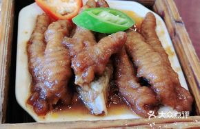 Soy Sauce Chicken Feet
