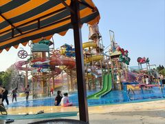 -泉城欧乐堡水上世界