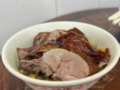 黑椒烧鸭捞面-陈光记烧腊店(罗保博士街店)