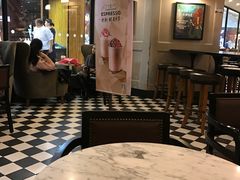 大堂-星巴克(港汇1号办公楼店)