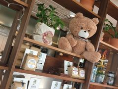 -ROAST coffee & eatery