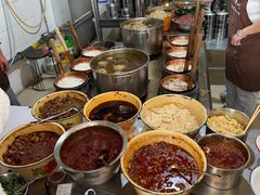 -珀玉莲花白米线店