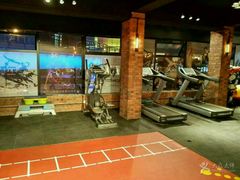 -GYMPLUS私教健身会馆(大悦城店)