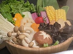 -湊湊火锅·茶憩(打浦桥日月光店)