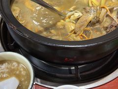 -菌之家·专业纯野生菌火锅·特色炒菌