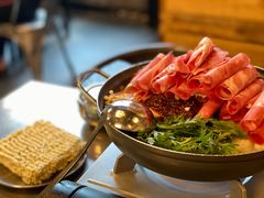 部队锅-MI WU FACTORY米屋美食工厂餐厅(绿地店)