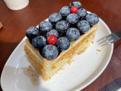 拿破仑·蓝莓轻乳蛋糕-遇见拿破仑(熙南里店)