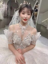 -艾米丽婚纱礼服